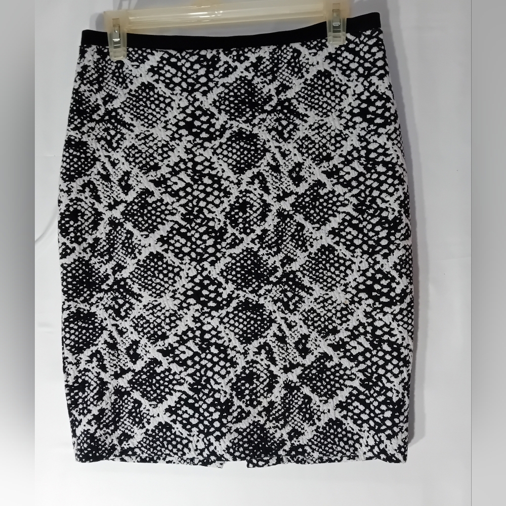 H&M pencil skirt Size S